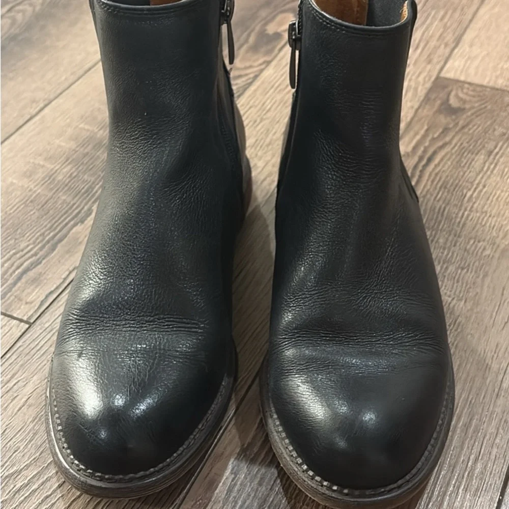 Franco Sarto Boots Women 7.5 Black Leather Ankle Side Zip Low Block Heel - Picture 2 of 7